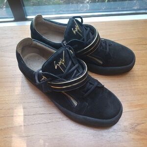 Black Suede Giuseppe Zanotti sneakers, Mens size EU 43, pre-owned